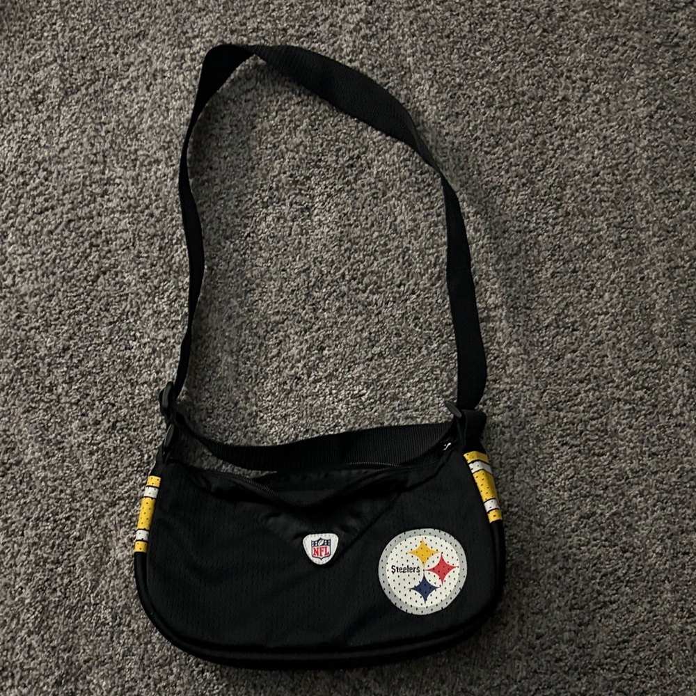 Black NFL Steelers Shoulder Bag with Logo